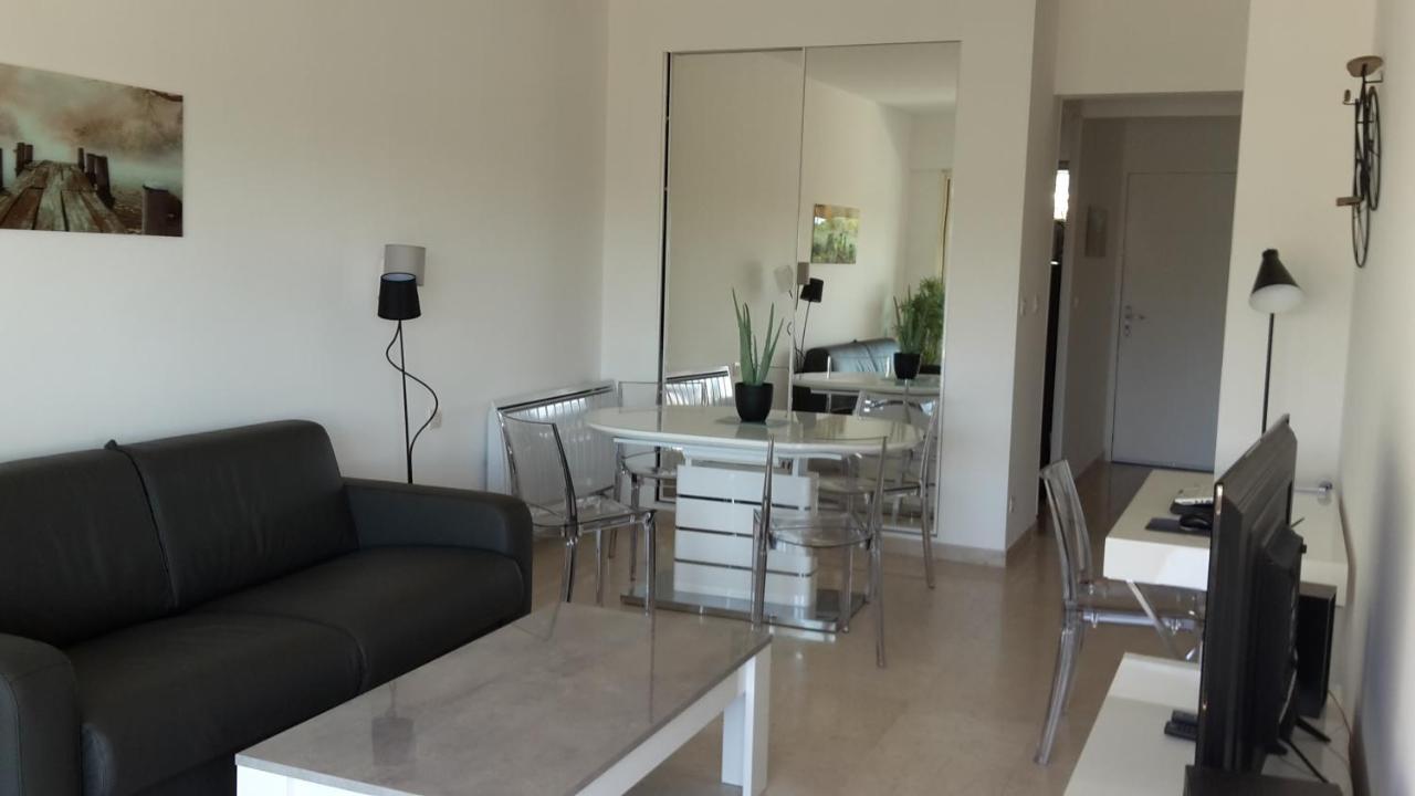 Appartement Bord De Mer Marina Baie Des Anges Villeneuve-Loubet Eksteriør bilde