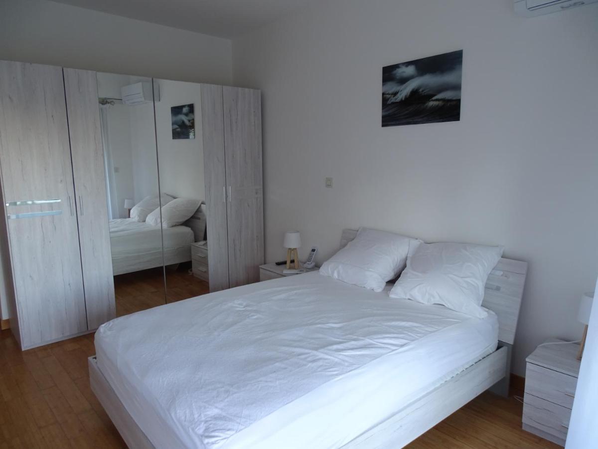 Appartement Bord De Mer Marina Baie Des Anges Villeneuve-Loubet Eksteriør bilde