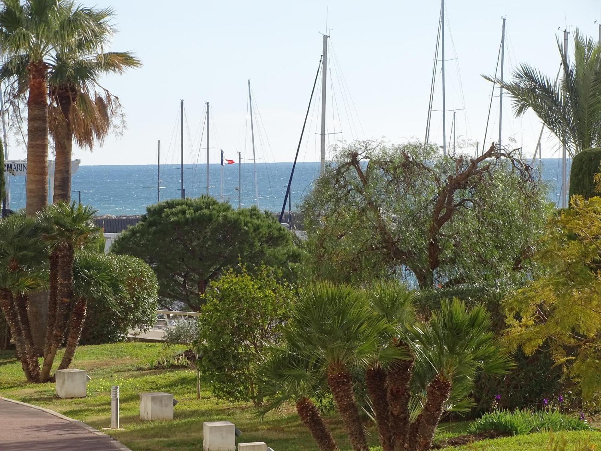 Appartement Bord De Mer Marina Baie Des Anges Villeneuve-Loubet Eksteriør bilde